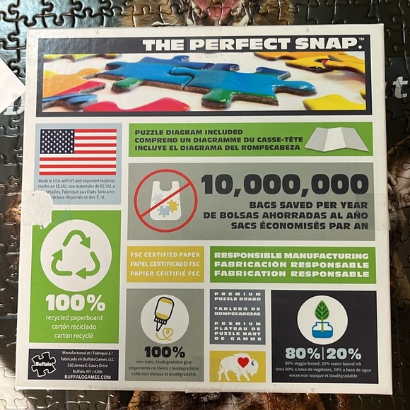 🧩 750 piece Buffalo Dog Days “Dogs Catching Treats” with poster. Cute! Complete. - Picture 2 of 14